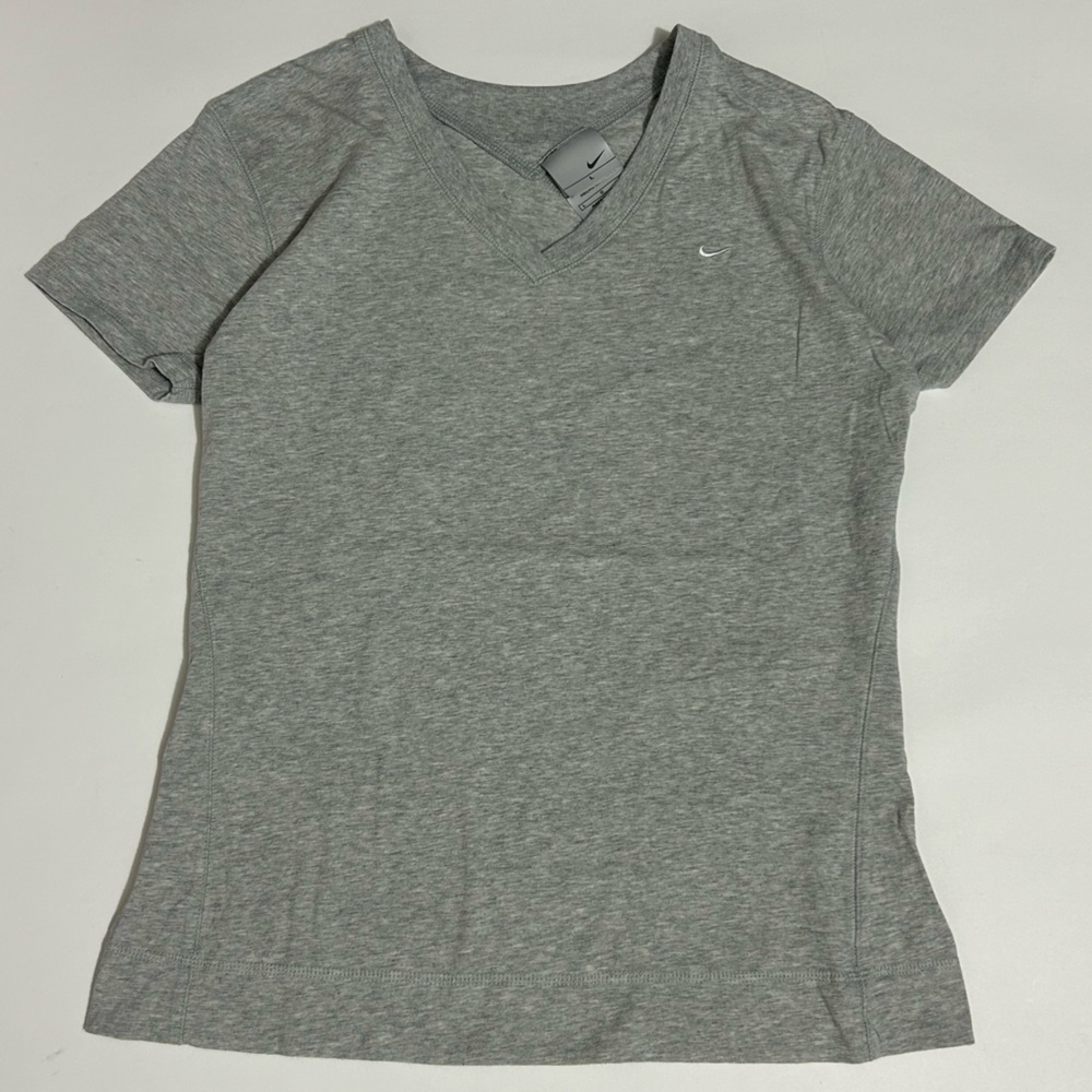 Vintage Nike Women’s Grey Top w/ Back center Swoosh